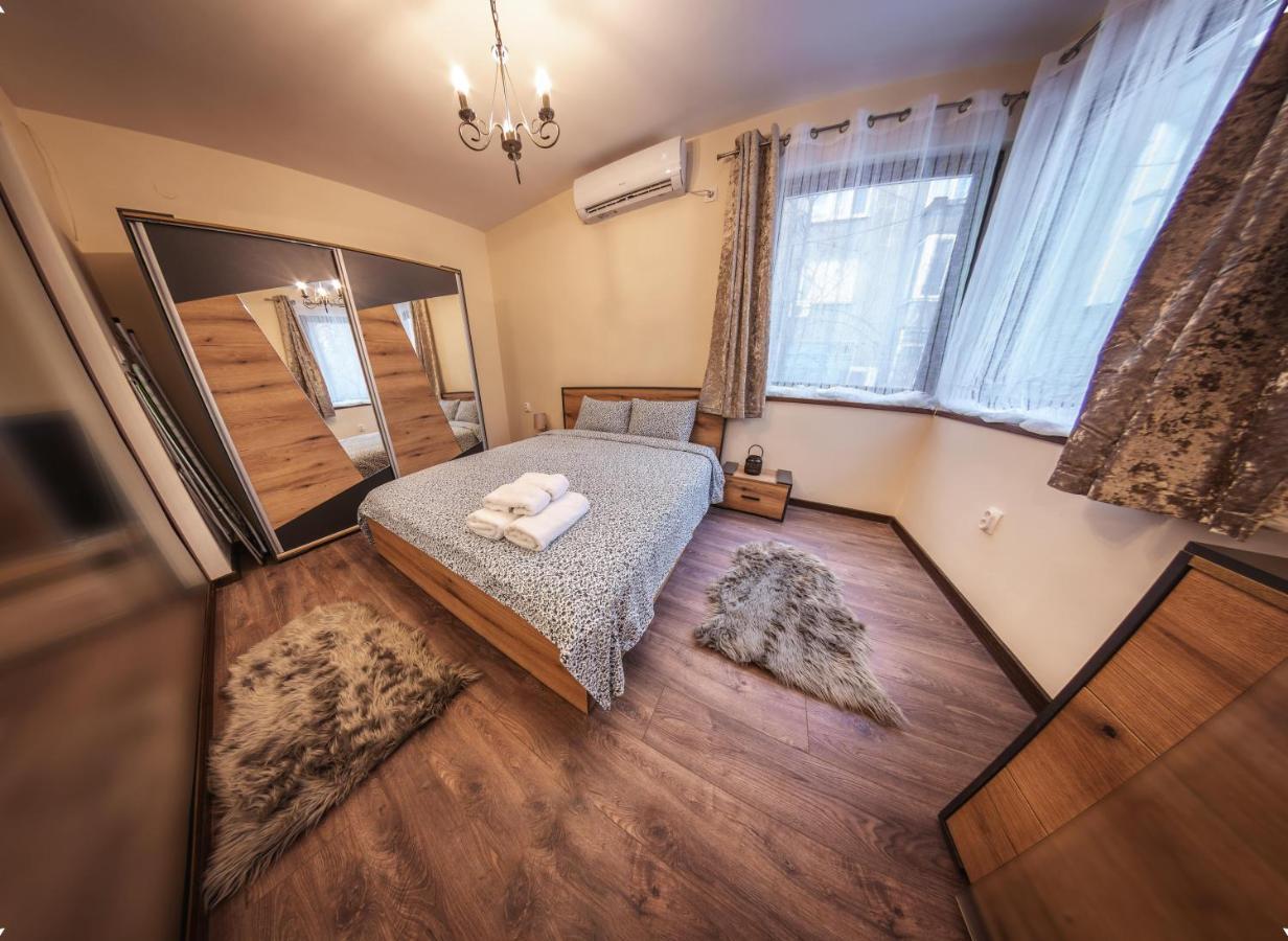 Design 1Bdr Apartment In Top Center - Free Parking Sofia Esterno foto