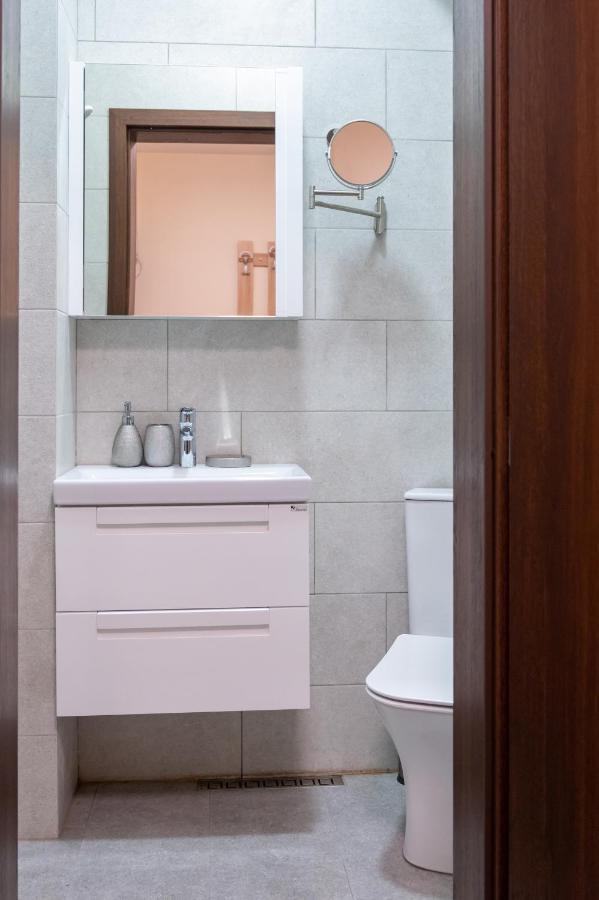 Design 1Bdr Apartment In Top Center - Free Parking Sofia Esterno foto