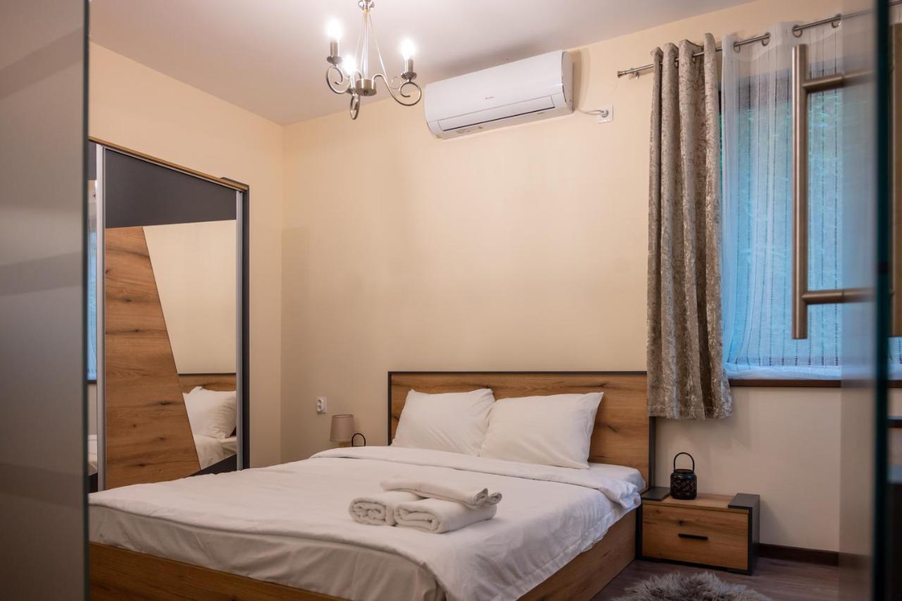 Design 1Bdr Apartment In Top Center - Free Parking Sofia Esterno foto