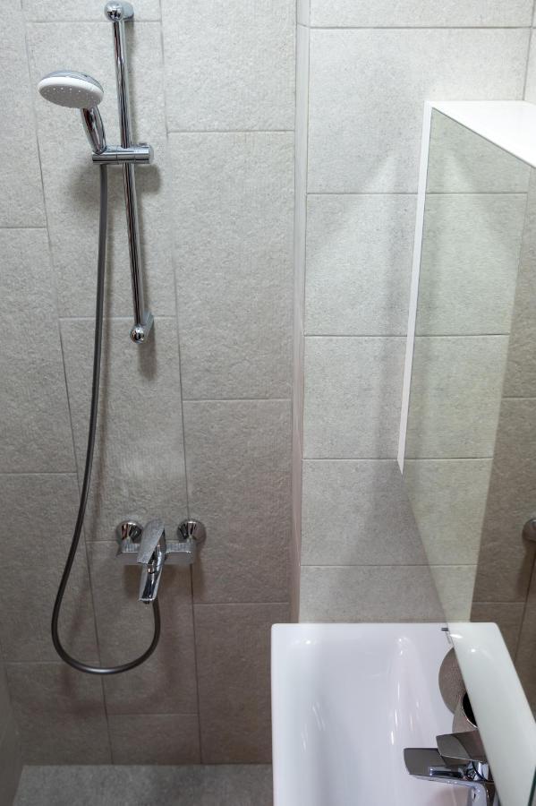 Design 1Bdr Apartment In Top Center - Free Parking Sofia Esterno foto