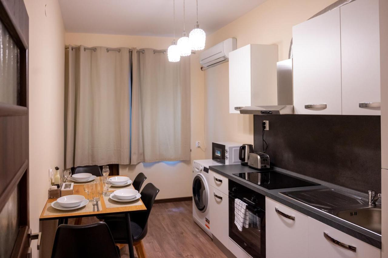 Design 1Bdr Apartment In Top Center - Free Parking Sofia Esterno foto